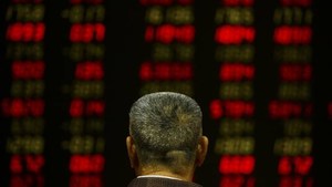 China to licence foreign firms in its saturated payments market (c) AP