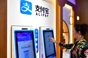 Chinas mobile payments to see rebound as offline vendors reopen after coronavirus lockdowns(c)Xinhua