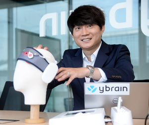 Koreas Ybrain headband takes aim at depression (c) Park Hyun koo The Korea Herald