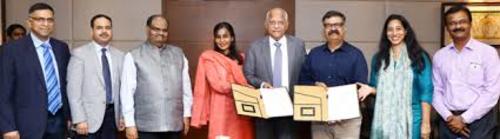 Apollo joins with Samsung to fight non communicable diseases in India (c) ET Healthworld