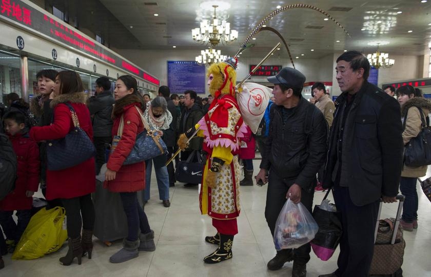 Wearable technology transit cards on Beijing metro (c) Malaymail Online